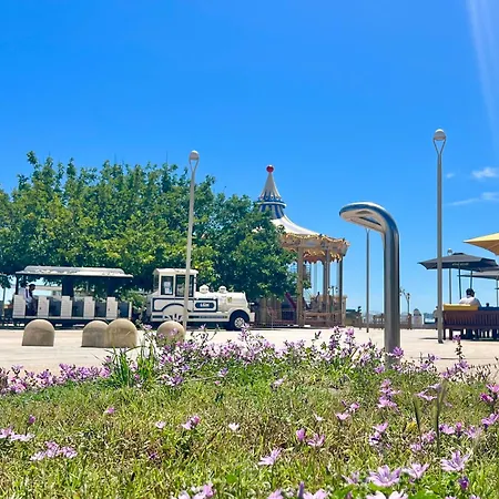 61 M2 - 2 Ch - Plages -commerces-port