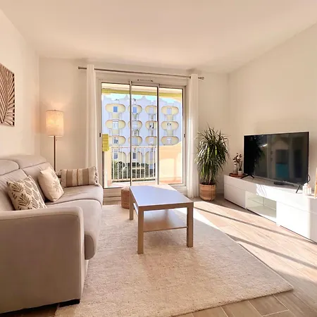 61 M2 - 2 Ch - Plages -commerces-port